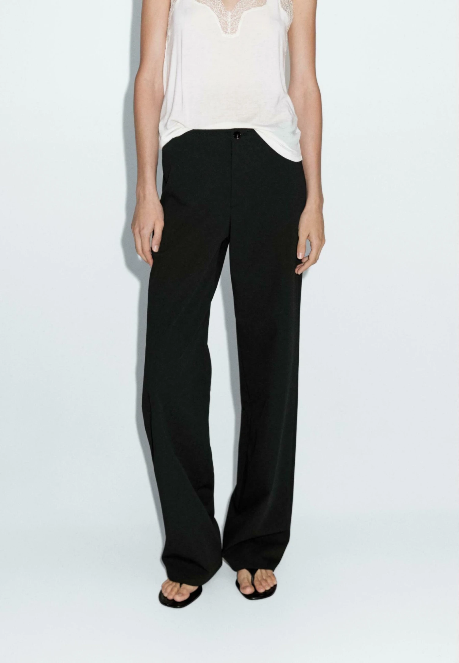 Massimo Dutti MID-WAIST STRAIGHT-LEG - Trousers - Black 3 Massimo Dutti MID-WAIST STRAIGHT-LEG - Trousers - Black