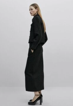 Massimo Dutti Studio - Maxi Skirt - Black -Massimo Dutti Shop 59891318c635432d97e28967f6dacbac