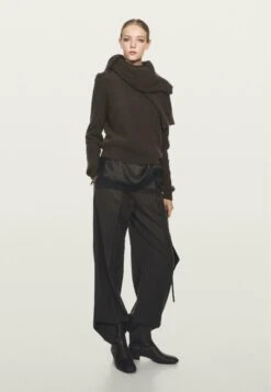 Massimo Dutti KNIT HIGH NECK SWEATER WITH SHOULDER DETAIL - Jumper - Dark Brown -Massimo Dutti Shop 5990d3c397cb4bf98a9e667ea40f005a