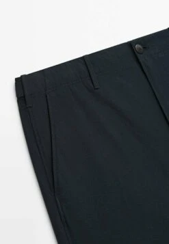Massimo Dutti Bermuda With Dyed Thread - Shorts - Dark Blue -Massimo Dutti Shop 59b3b2625c81422e814708f9665f4339