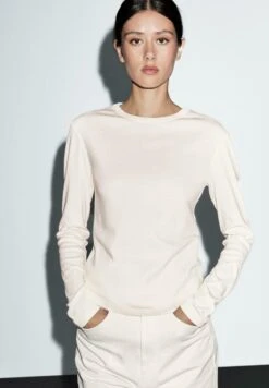 Massimo Dutti LONG SLEEVE WITH ROUNDED HEM - Long Sleeved Top - Beige