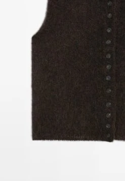 Massimo Dutti SLEEVELESS CREW NECK WITH BUTTONS - Waistcoat - Mottled Dark Brown 16 Massimo Dutti SLEEVELESS CREW NECK WITH BUTTONS - Waistcoat - Mottled Dark Brown -Massimo Dutti Shop 5ad8c41fa8ac466f823e671dabf1bbcf
