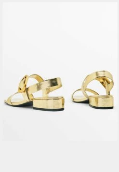 Massimo Dutti High-Heel With Buckle Detail- Sandals - Goldcoloured -Massimo Dutti Shop 5ae8acbaec8b4c239bb7eedb946a4872