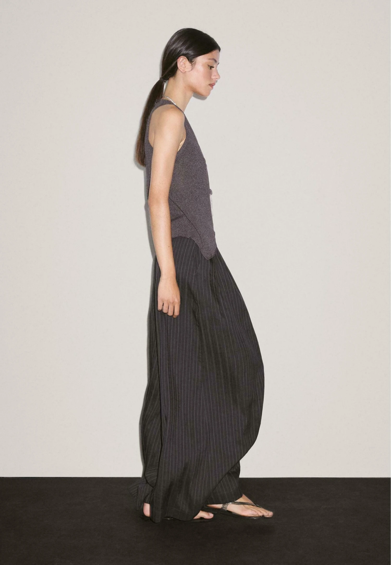 Massimo Dutti CROSSOVER WITH DRAWSTRING - Waistcoat - Mottled Dark Brown 7 Massimo Dutti CROSSOVER WITH DRAWSTRING - Waistcoat - Mottled Dark Brown - Image 5