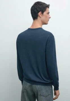 Massimo Dutti LONG SLEEVE CREW NECK - Jumper - Dark Blue 13 Massimo Dutti LONG SLEEVE CREW NECK - Jumper - Dark Blue -Massimo Dutti Shop 5b4588bc8f964a77a3a4b2c3af9b168b