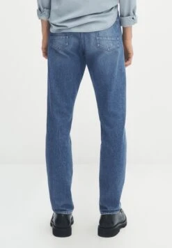 Massimo Dutti Stonewash- Straight Leg Jeans - Blue -Massimo Dutti Shop 5beb386218f14f6c9bf53a8fb61e1f0d