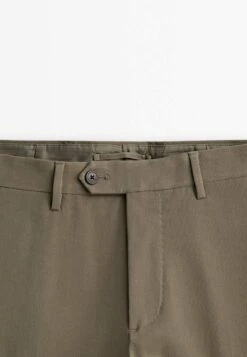 Massimo Dutti Smart In A Bi-Stretch - Chinos - Beige -Massimo Dutti Shop 5c3229914a2a4e35bf51a6cf3ffb24b6