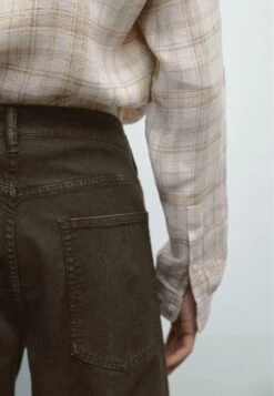 Massimo Dutti Jeans Tapered Fit - Dark Brown -Massimo Dutti Shop 5c751b77fdad4f72bd494a079bce057b