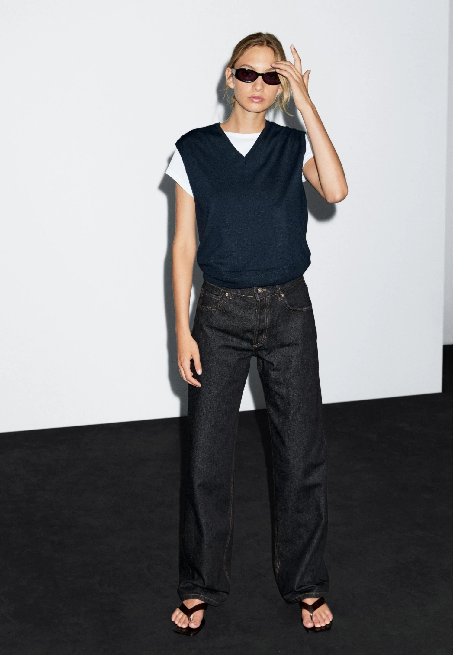 Massimo Dutti MID-RISE - Wide Leg - Dark Blue 7 Massimo Dutti MID-RISE - Wide Leg - Dark Blue - Image 5