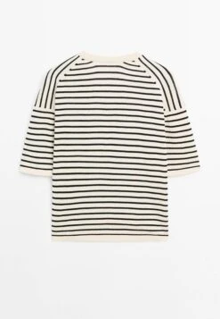 Massimo Dutti STRIPED V-NECK - Print T-shirt - Dark Blue 16 Massimo Dutti STRIPED V-NECK - Print T-shirt - Dark Blue -Massimo Dutti Shop 5ce0c1829e3b4f5985fd7f1facb70d46