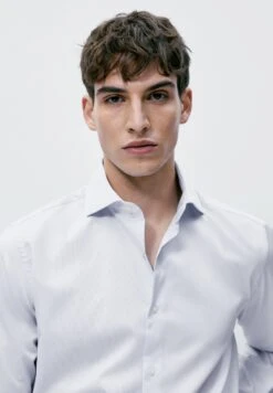 Massimo Dutti Regular Fit - Formal Shirt - Light Blue 15 Massimo Dutti Regular Fit - Formal Shirt - Light Blue -Massimo Dutti Shop 5d3427d753ce4683882e42e25699b647