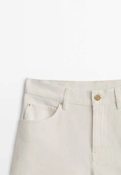Massimo Dutti High Waist - Denim Shorts - Beige -Massimo Dutti Shop 5dd0f4d9be1e401ca6bc49f3168aa2d2
