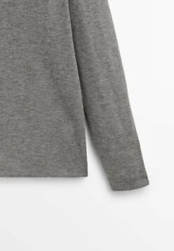 Massimo Dutti Studio - Long Sleeved Top - Grey 19 Massimo Dutti Studio - Long Sleeved Top - Grey -Massimo Dutti Shop 5f76354d57a94f53963ebc6b884a93c8