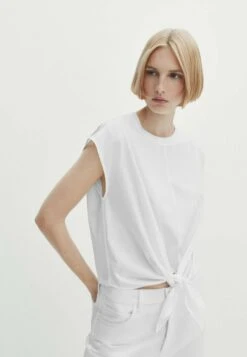 Massimo Dutti With Front Knot- Print T-Shirt - White 15 Massimo Dutti With Front Knot- Print T-Shirt - White -Massimo Dutti Shop 5ffec2c9d1ca421e9318c15727302941