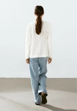 Massimo Dutti BUTTONED LAPEL COLLAR - Blazer - WHITE 16 Massimo Dutti BUTTONED LAPEL COLLAR - Blazer - WHITE -Massimo Dutti Shop 60c67d6c7a8948ca9f8a435bfce95ea0