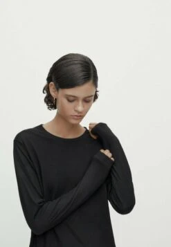 Massimo Dutti Crew Neck Blend - Sweatshirt - Black -Massimo Dutti Shop 610731b3fcad4c83995a0aee088015e0