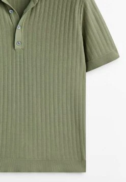 Massimo Dutti Vertical Textured - Polo Shirt - Khaki -Massimo Dutti Shop 621baf195ba044a0b9d9ca6303e007c6