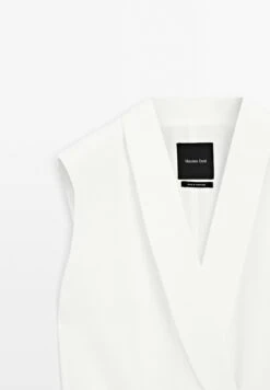 Massimo Dutti SLEEVELESS TUXEDO COLLAR WITH BELT - Waistcoat - White 17 Massimo Dutti SLEEVELESS TUXEDO COLLAR WITH BELT - Waistcoat - White -Massimo Dutti Shop 6241a4afd0944a28a314eed946b0c8c3