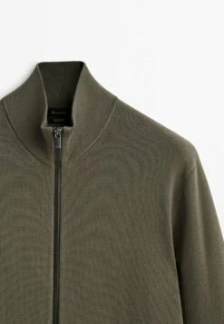 Massimo Dutti Milano With A Mock Neck And Zip - Cardigan - Khaki -Massimo Dutti Shop 629d65a4bc224b9dbb4f20ba880faf2e