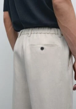 Massimo Dutti REGULAR FIT - Trousers - Sand 18 Massimo Dutti REGULAR FIT - Trousers - Sand -Massimo Dutti Shop 62fbc749d0e64c61a71accf7b8e0b98b