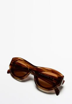 Massimo Dutti DOUBLE-EFFECT - Sunglasses - Dark Brown -Massimo Dutti Shop 6342ef480a0242e3a208fa4c3f0ba4c7