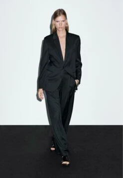 Massimo Dutti EXTRA FINE TWO-BUTTON - Blazer - Dark Blue -Massimo Dutti Shop 6401225dc09246769059b1b4694cc18f