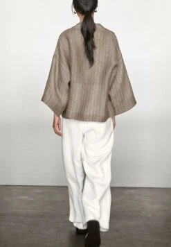 Massimo Dutti STRIPED OPEN NECK GARMENT - Blouse - Mottled Brown 12 Massimo Dutti STRIPED OPEN NECK GARMENT - Blouse - Mottled Brown -Massimo Dutti Shop 64879403e1d64310b2def44ae86bce2c