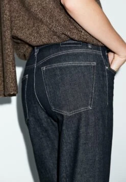 Massimo Dutti STRAIGHT-LEG HIGH-WAIST - Straight Leg Jeans - Dark Blue -Massimo Dutti Shop 649ab8b4e15e43cd92662aaebb7b3667