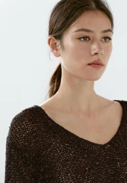 Massimo Dutti MOULINÉ V-NECK - Jumper - Dark Brown -Massimo Dutti Shop 64fe57098c0e4810a97d98d74060fc3d