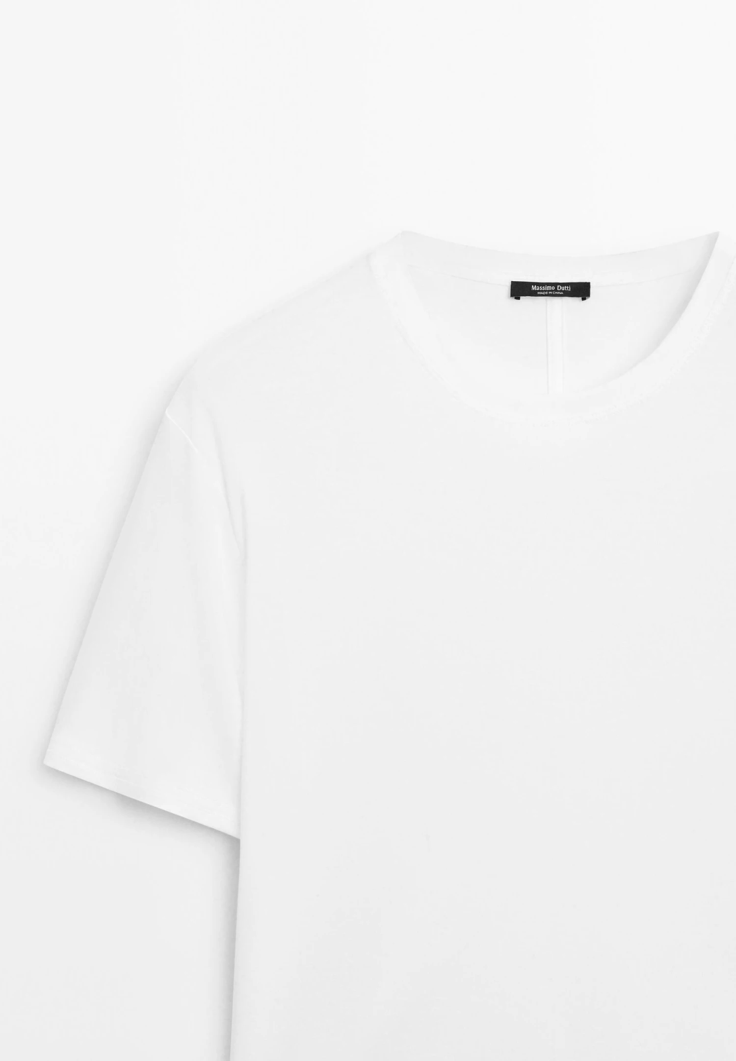Massimo Dutti SHORT-SLEEVE WITH BACK SEAM DETAIL - Basic T-shirt - White 8 Massimo Dutti SHORT-SLEEVE WITH BACK SEAM DETAIL - Basic T-shirt - White - Image 6