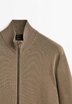 Massimo Dutti Milano With A Mock Neck And Zip - Cardigan - Stone 21 Massimo Dutti Milano With A Mock Neck And Zip - Cardigan - Stone -Massimo Dutti Shop 65c2f8144e6a42869363f6dba002491a