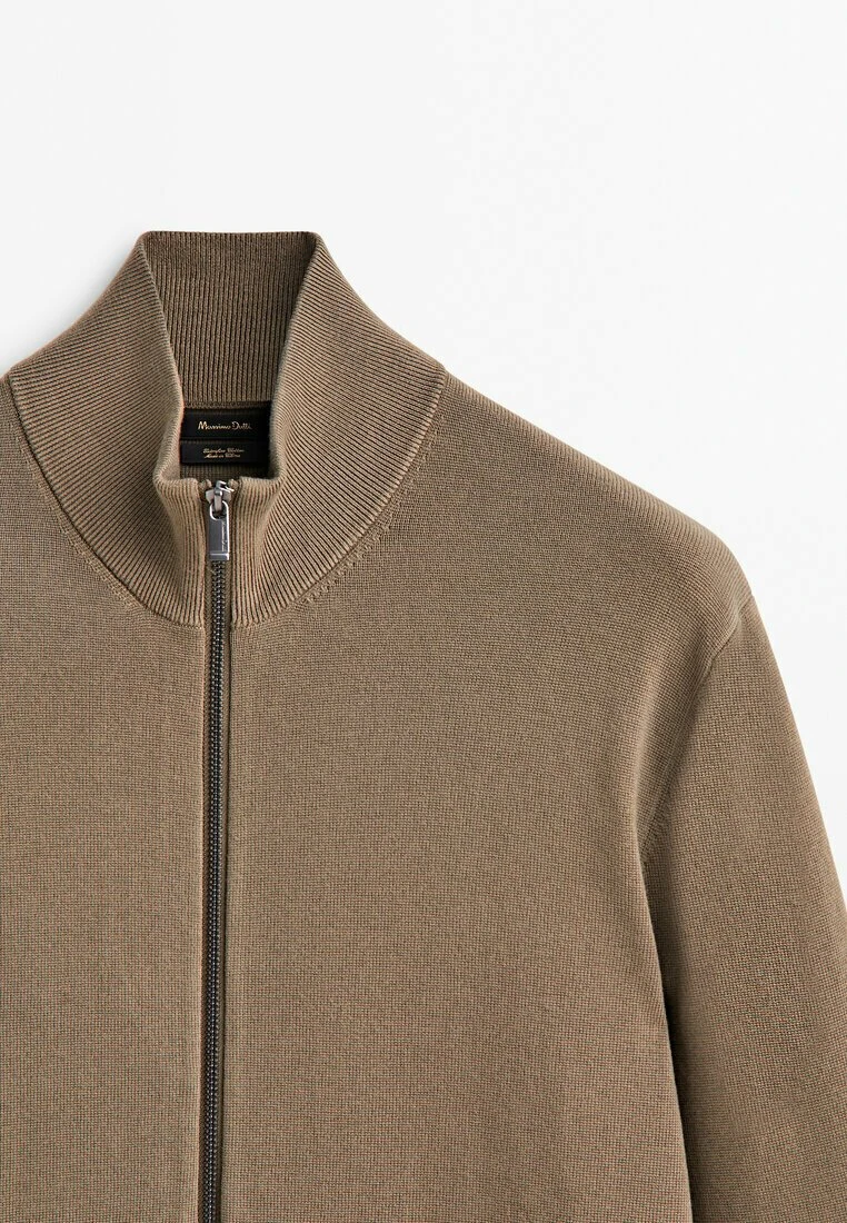 Massimo Dutti Milano With A Mock Neck And Zip - Cardigan - Stone 11 Massimo Dutti Milano With A Mock Neck And Zip - Cardigan - Stone - Image 9