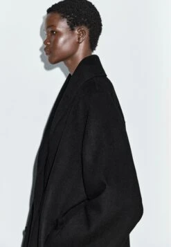 Massimo Dutti BLEND MID-LENGTH WITH - Winter Coat - Black -Massimo Dutti Shop 65ed0039a2dc436ca016eedbea24ea29