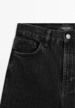 Massimo Dutti HIGH-RISE STRAIGHT - Relaxed Fit Jeans - Black Denim 19 Massimo Dutti HIGH-RISE STRAIGHT - Relaxed Fit Jeans - Black Denim -Massimo Dutti Shop 677b4326d64540a58ada7a1a5a210686