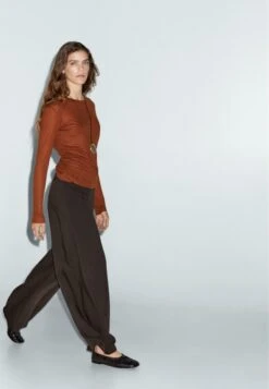 Massimo Dutti REGULAR FIT LONG SLEEVE - Long Sleeved Top - Orange -Massimo Dutti Shop 67f2013e9ac54536bf5c039632d8dda0