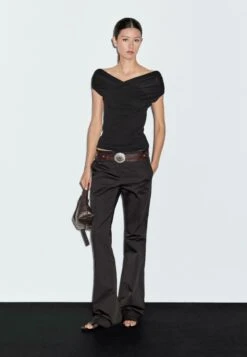 Massimo Dutti SURPLICE BOAT NECK - Print T-shirt - Black -Massimo Dutti Shop 6977113a10b94f18a1c890a6dbe653d9