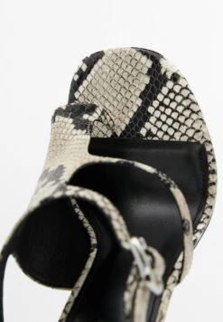 Massimo Dutti T-bar Sandals - Beige 11 Massimo Dutti T-bar Sandals - Beige -Massimo Dutti Shop 69ceefc97a114896ac4bf51dc6d8b8e8