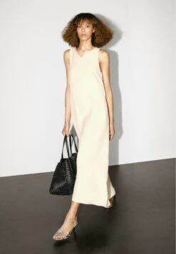 Massimo Dutti LONG FLOWING V-NECK - Maxi Dress - Yellow -Massimo Dutti Shop 6a0d8c7fa80244018a3b95b4168b8638