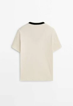 Massimo Dutti With Contrast V-Neck - Basic T-Shirt 16 Massimo Dutti With Contrast V-Neck - Basic T-Shirt -Massimo Dutti Shop 6a6bc23dc70742de9167456182a1879c