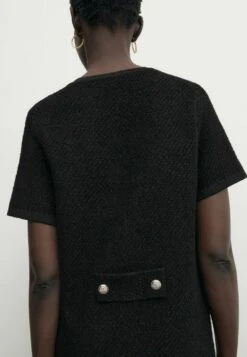 Massimo Dutti Mini Bouclé With Buttons - Jumper Dress -Massimo Dutti Shop 6ac5129c83294deebd5edbef3008ce5b