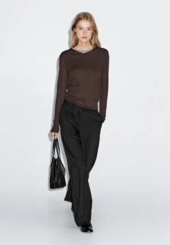 Massimo Dutti DOUBLE V-NECK COLLAR WITH LONG SLEEVE - Long Sleeved Top - Dark Brown -Massimo Dutti Shop 6aed9379d69e4851a4c916fda6dbed20