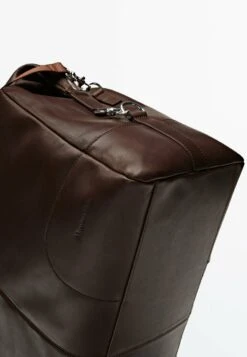 Massimo Dutti Bowling - Weekend Bag - Dark Brown -Massimo Dutti Shop 6b397d3a308149389eafa3eee3e7e55a