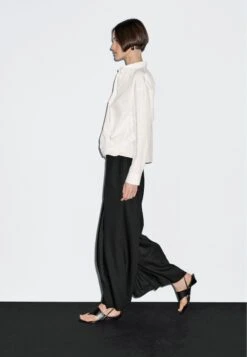 Massimo Dutti GARMENT WITH DRAPED ASYMMETRIC HEM - Blouse - White -Massimo Dutti Shop 6b77c9b44884487694235ef26a9ab5e2