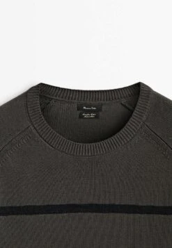 Massimo Dutti Colour Block Crew Neck- Jumper - Dark Grey 18 Massimo Dutti Colour Block Crew Neck- Jumper - Dark Grey -Massimo Dutti Shop 6bafe426cfb24402a34b848449c422a3