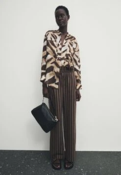 Massimo Dutti Animal Print - Button-Down Blouse - Brown -Massimo Dutti Shop 6bc587a7b71640cbb4c9a1a0d27b25b7