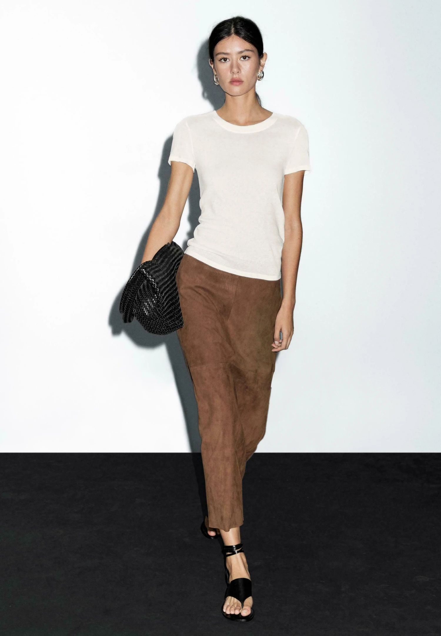 Massimo Dutti TEXTURED CREPE-EFFECT WITH CREW NECK - Basic T-shirt - White 4 Massimo Dutti TEXTURED CREPE-EFFECT WITH CREW NECK - Basic T-shirt - White - Image 2