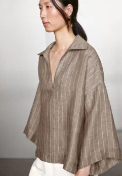 Massimo Dutti STRIPED OPEN NECK GARMENT - Blouse - Mottled Brown 13 Massimo Dutti STRIPED OPEN NECK GARMENT - Blouse - Mottled Brown -Massimo Dutti Shop 6c4021a28e6e41d1857c35f0aab28e57