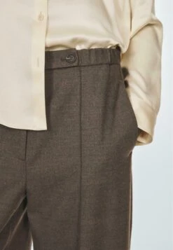 Massimo Dutti Trousers - Sand 13 Massimo Dutti Trousers - Sand -Massimo Dutti Shop 6c47b29e564c42c4b0f385a1bc2f56f6