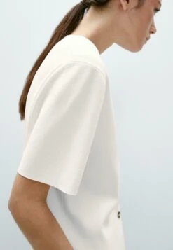 Massimo Dutti FLOWING SHORT SLEEVE WITH V-NECK - Button-down Blouse - White 13 Massimo Dutti FLOWING SHORT SLEEVE WITH V-NECK - Button-down Blouse - White -Massimo Dutti Shop 6c9f7ed358c94c7fa4e086d7046c5e06