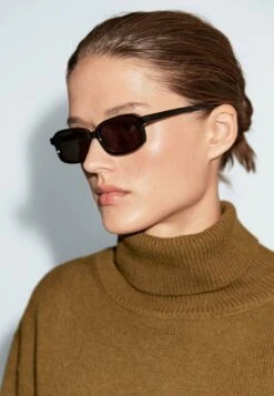 Massimo Dutti HIGH NECK SWEATER - Jumper - Green 13 Massimo Dutti HIGH NECK SWEATER - Jumper - Green -Massimo Dutti Shop 6cb5fb64ba164aa69b814551d66409f6